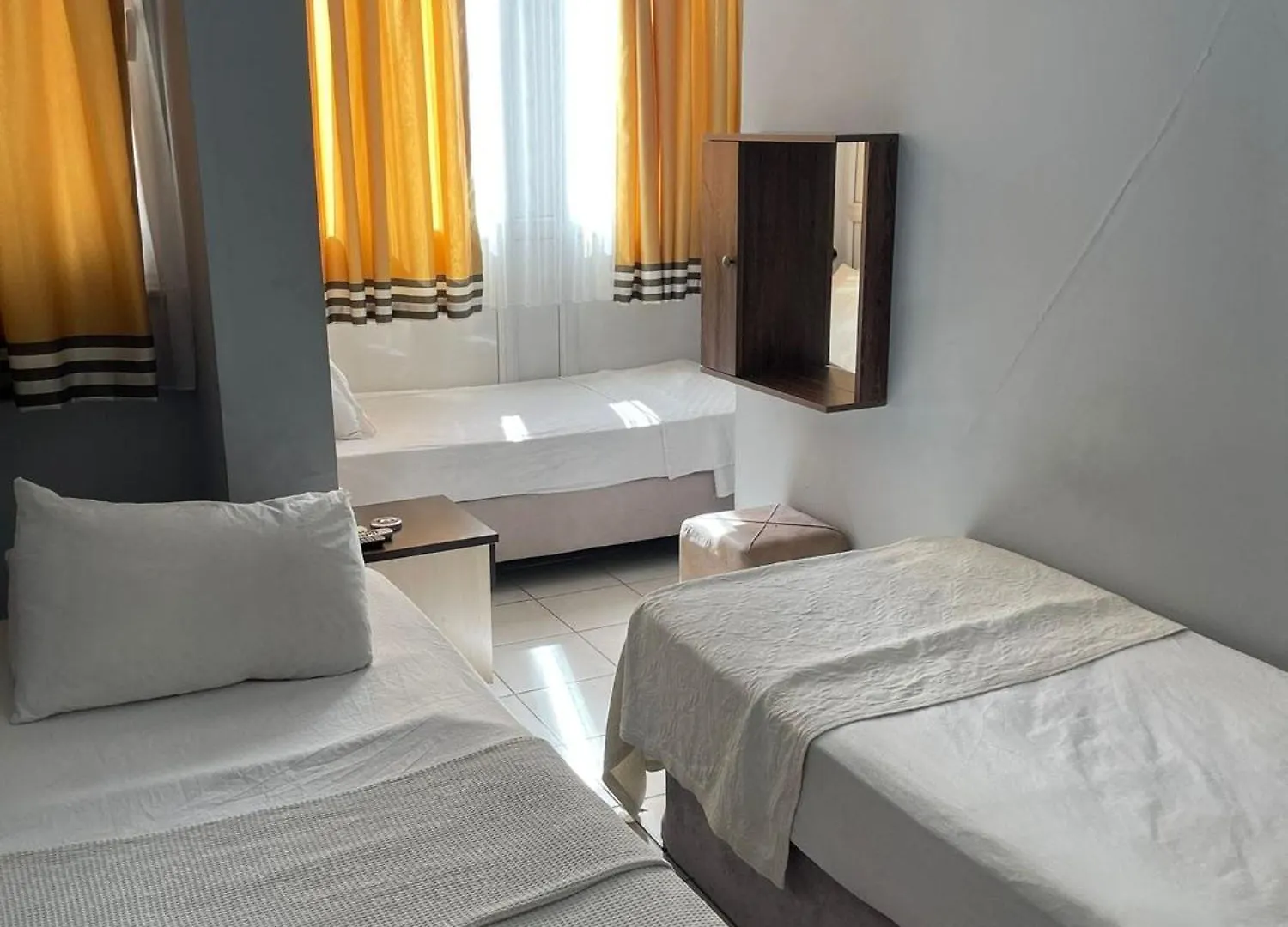 Nezih Suits Otel Antália 0*,